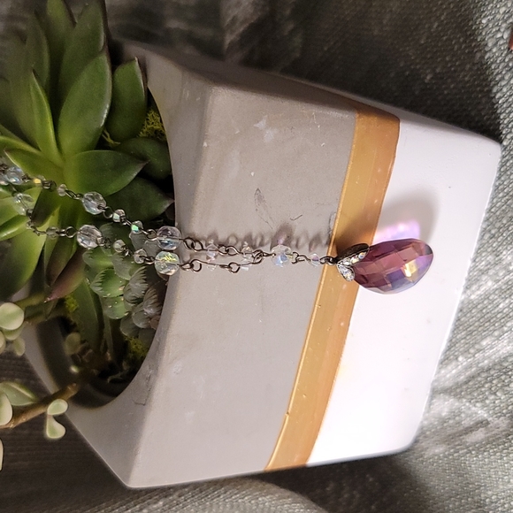 Avon Vintage NR Crystal Faceted Teardrop Necklace - Picture 2 of 4